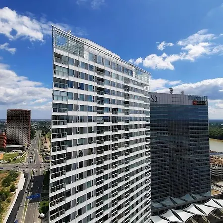 Unrivaled Look Over The City, 27th. Floor, Access 24/7 Bratysława