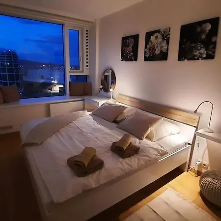 Unrivaled Look Over The City, 27th. Floor, Access 24/7