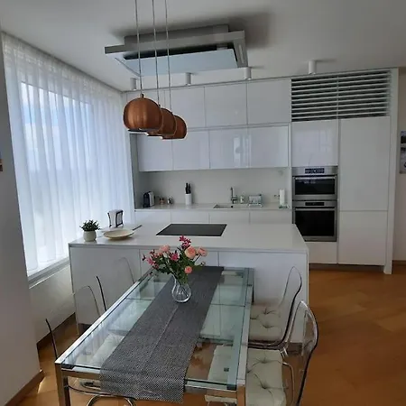 Unrivaled Look Over The City, 27th. Floor, Access 24/7 *