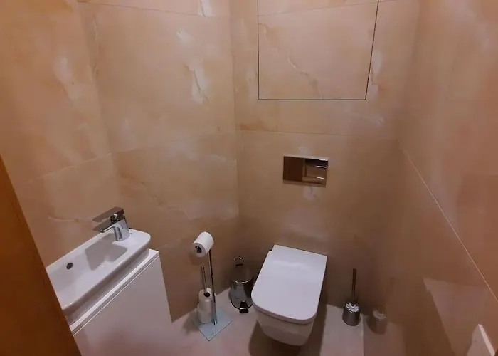 Unrivaled Look Over The City, 27th. Floor, Access 24/7 * Bratislava