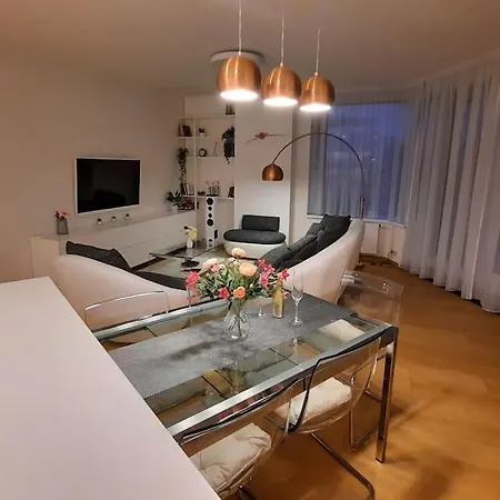 Apartment Unrivaled Look Over The City, 27th. Floor, Access 24/7 Bratislava
