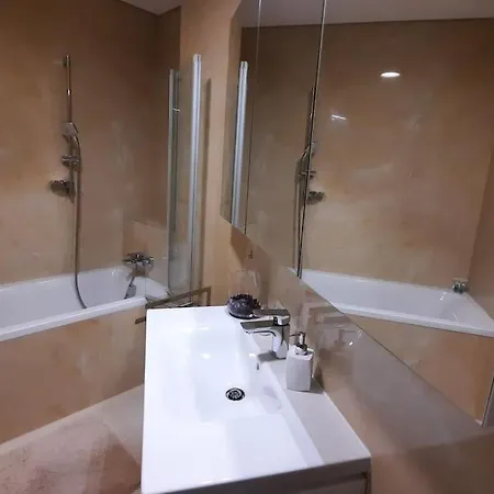 Apartment Unrivaled Look Over The City, 27th. Floor, Access 24/7